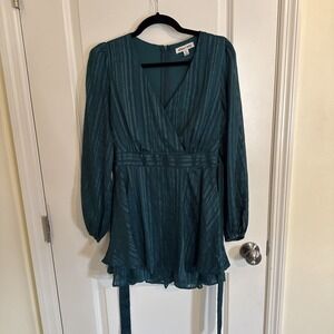 Allison + Kelly Emerald Green Faux Wrap Mini Dress Size‎ Medium